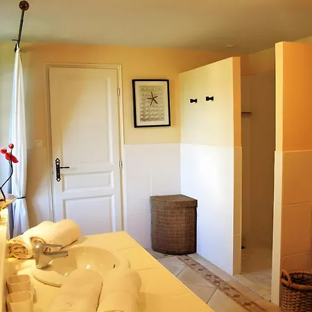 Villa Le Pigeonnier Du Bordial Molieres (Dordogne)